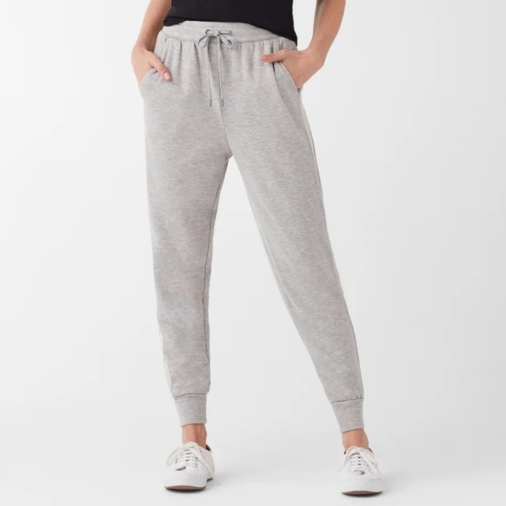 🔥Price FIRM Splendid Grey Iridescent Joggers